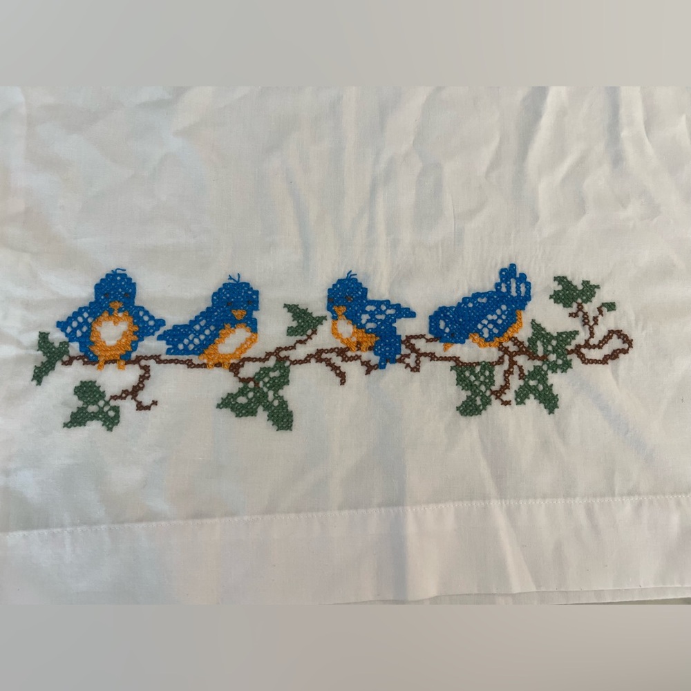 Hand Embroidered Blue Birds Pillowcases 2 Standard Size White EUC